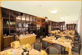 Park Hotel Galileo Reggello Eksteriør billede
